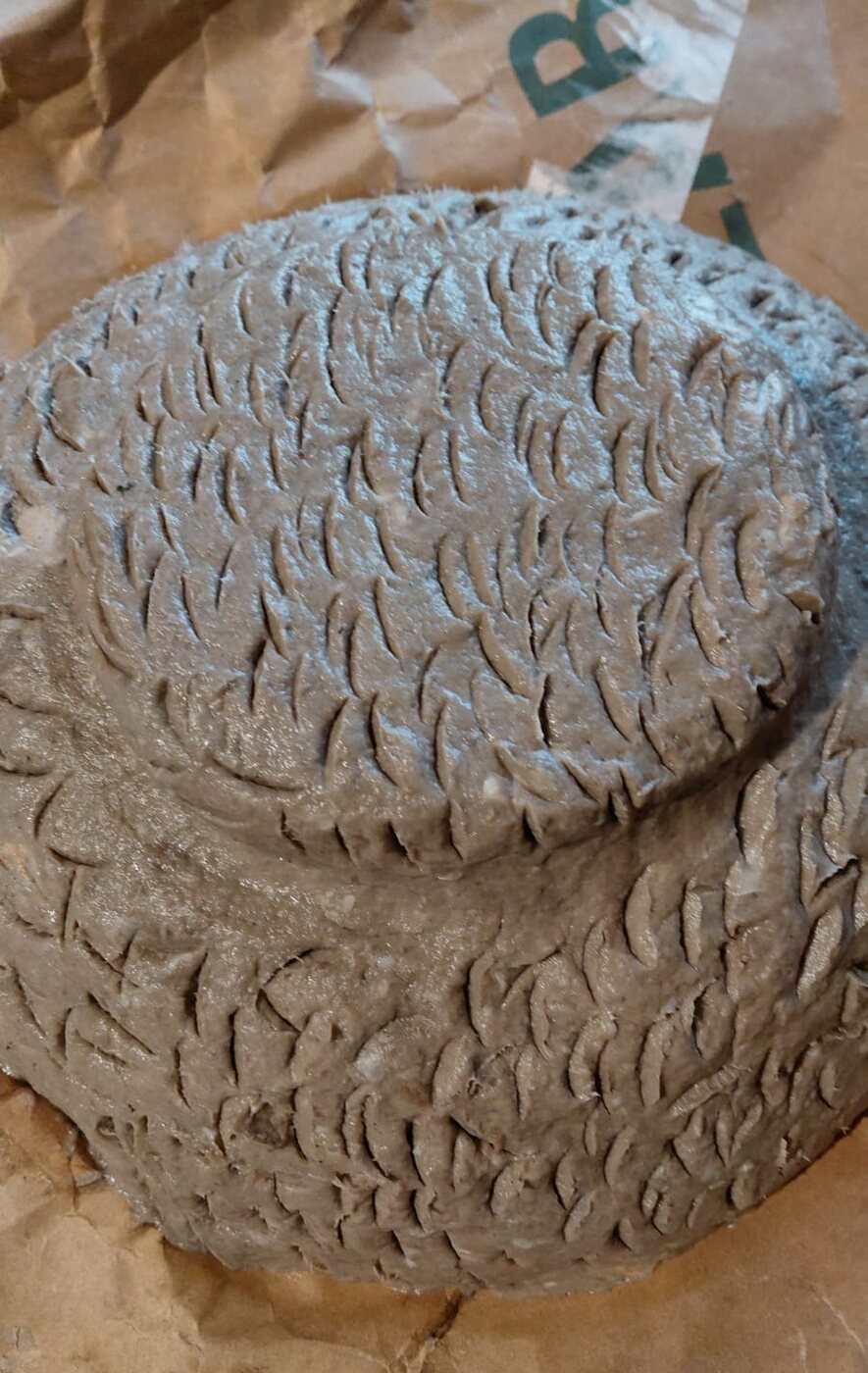 The paste, ready to be modelled